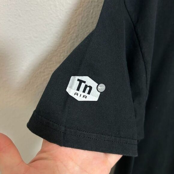 VTG Y2K Nike Tuned Air T-Shirt Mens XL Black Short Sleeve 3D Graphic - Picture 5 of 7